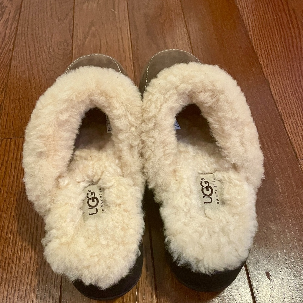 Ugg Leather Clogs - image 4